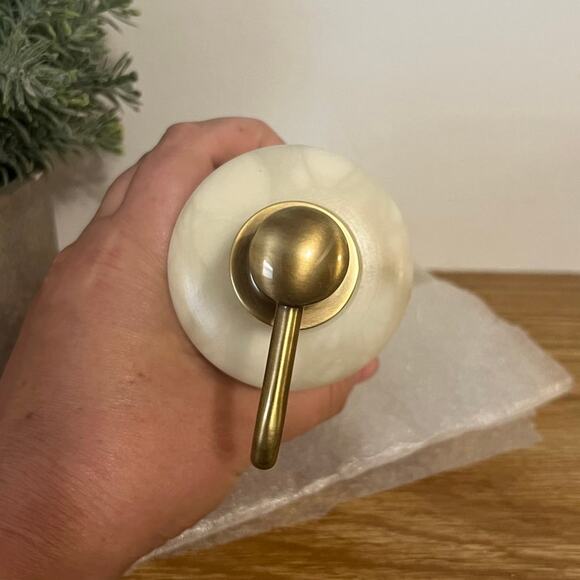 NEW Labrazel Alisa Cream Alabaster Soap Dispenser Burnished Brass Italy - Picture 5 of 12